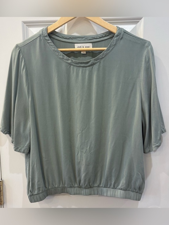 cloth & stone Tops - cloth & stone Sage Green Elastic-Hem Short Sleeve Top, L 💚